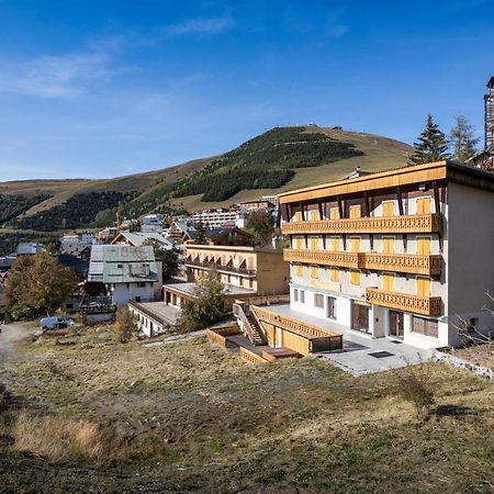 Terresens - Hotel Escapade Alpe d'Huez Exterior photo